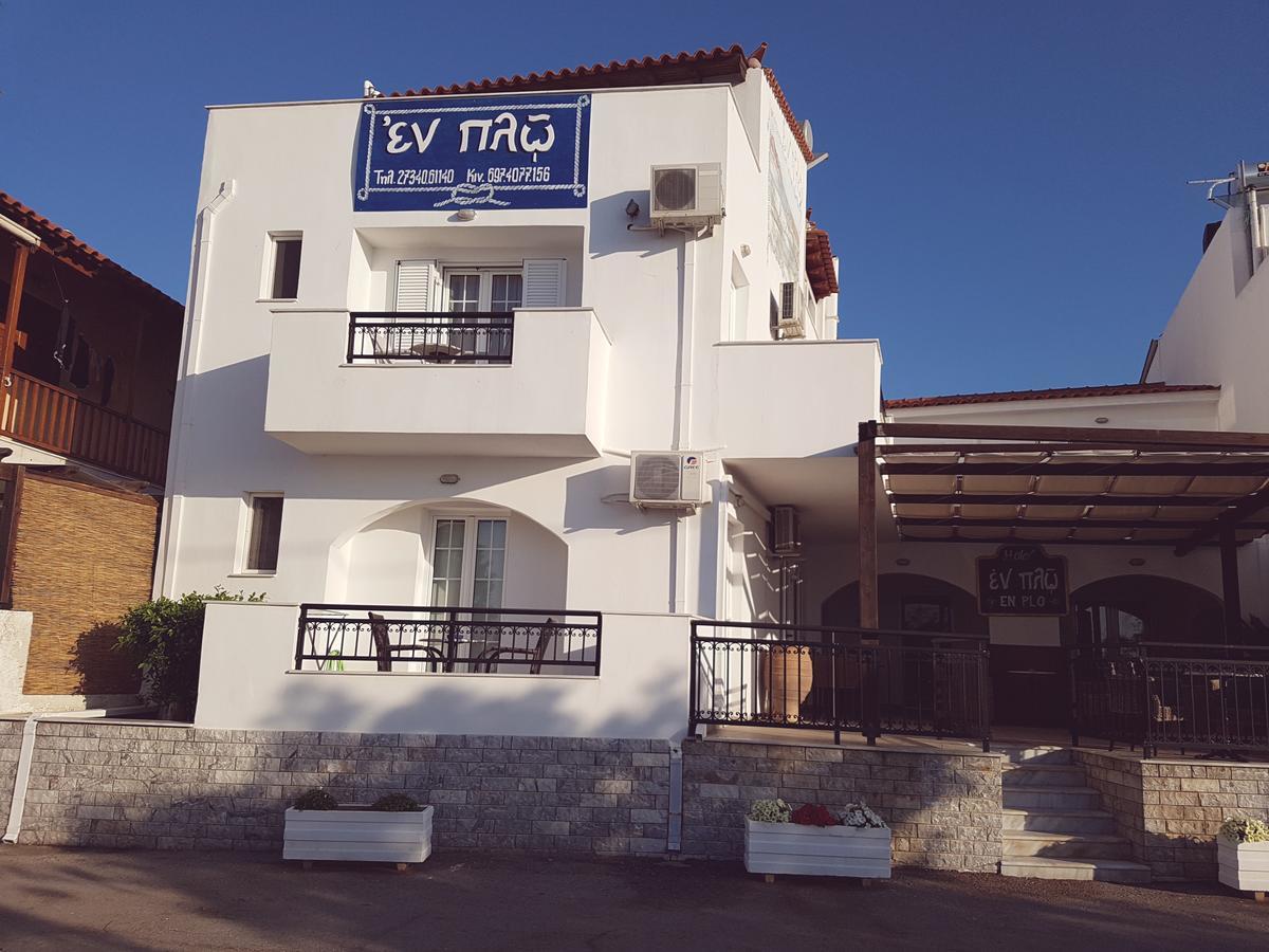 Hotel En Plo Elafonissos Exteriér fotografie